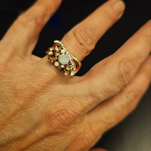 Cubic Zerconia Ring Rose Gold/Opal - Picture 1 of 2